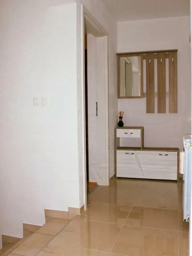 Apartment Apartman Ruza 2 Opric